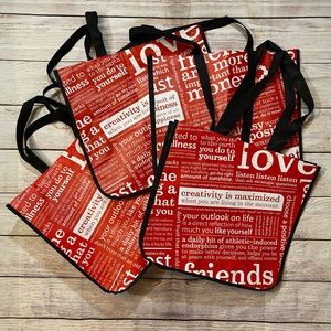 Set of 4 reusable medium Lululemon shopping bags